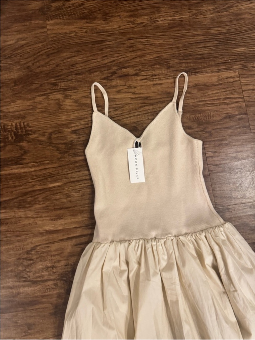 NWT Tuckernuck dress size medium - Picture 2 of 3